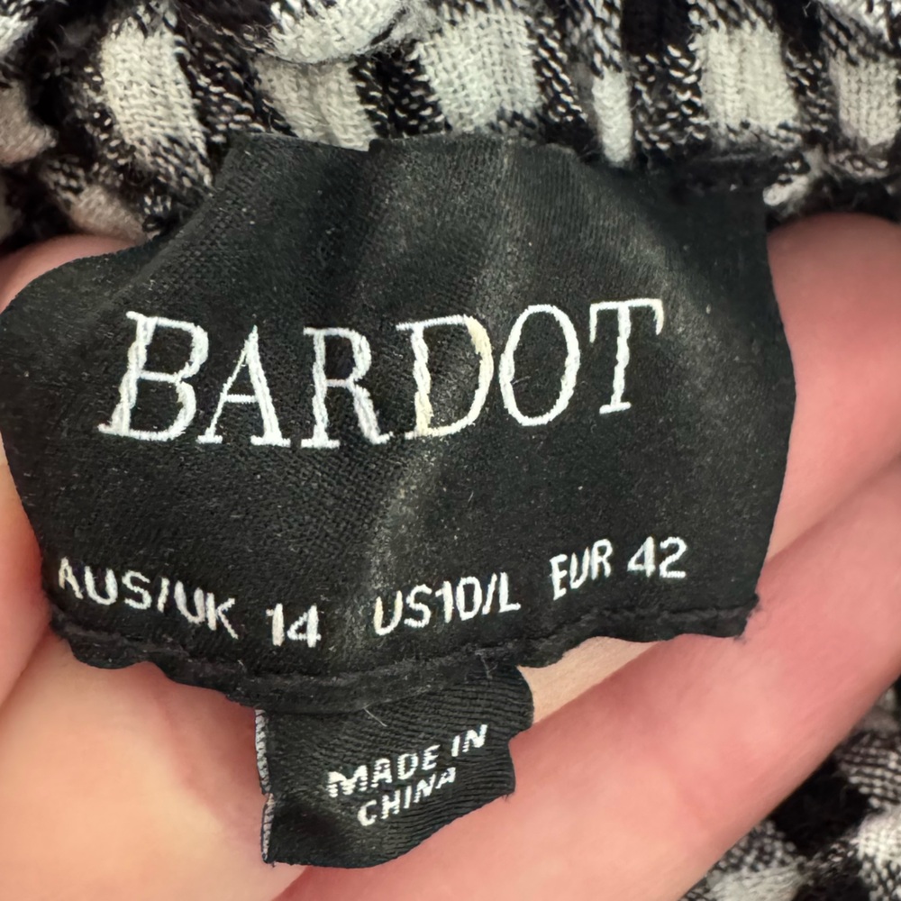 Bardot Black and White Seersucker Dress - Picture 4 of 5